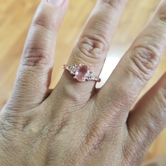 Beautiful Rose Gold Romantic Decorative Sz 8 Ring Zircon Gift - Picture 3 of 6